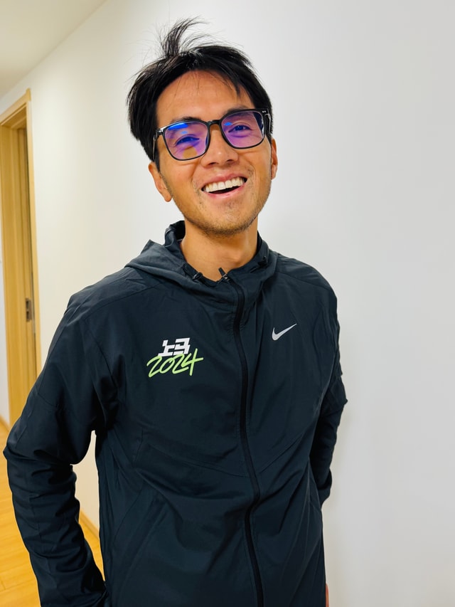Nike sponsored all of the runners who completed the marathon within 3 hours.